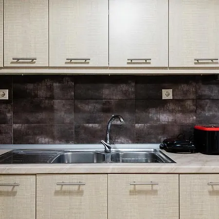 Matoula's House * ニドリ